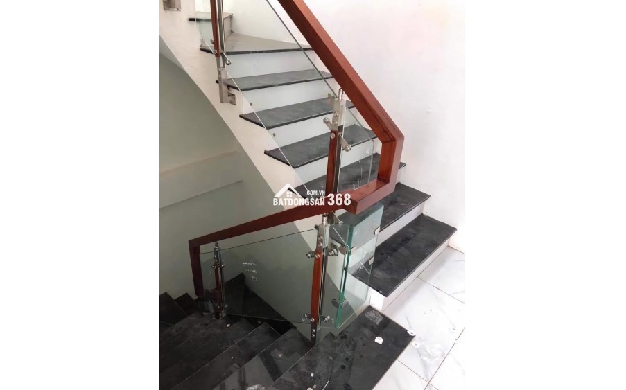 Tôi cho thuê nhà, 133m2- 7T, Linh Lang, Đào Tấn, Phan Kế Bính -75 tr